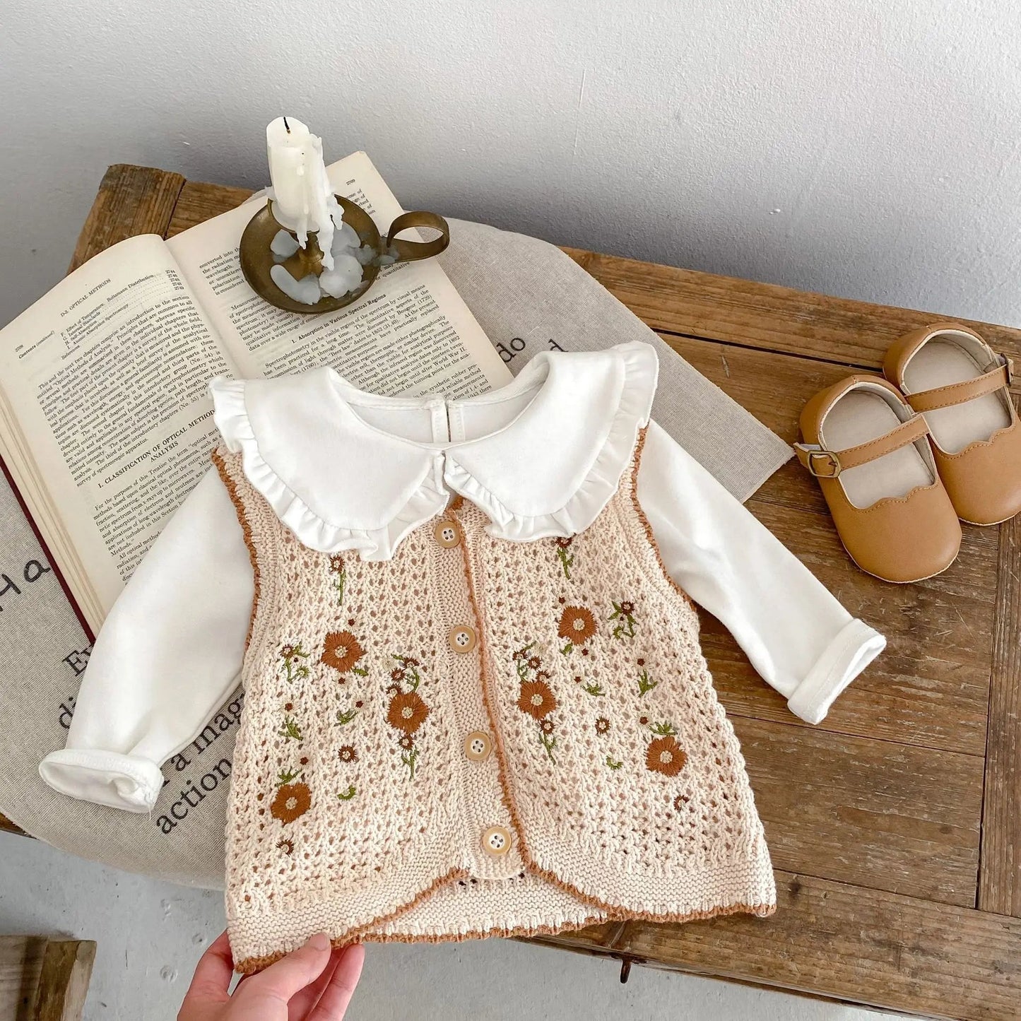 7308 Ins Baby Clothes Knitted Vest 2023 Autumn Fashion Hot Sale Girl's Embroidered Vest Knitted Cardigan Vest Small Coat - JAC