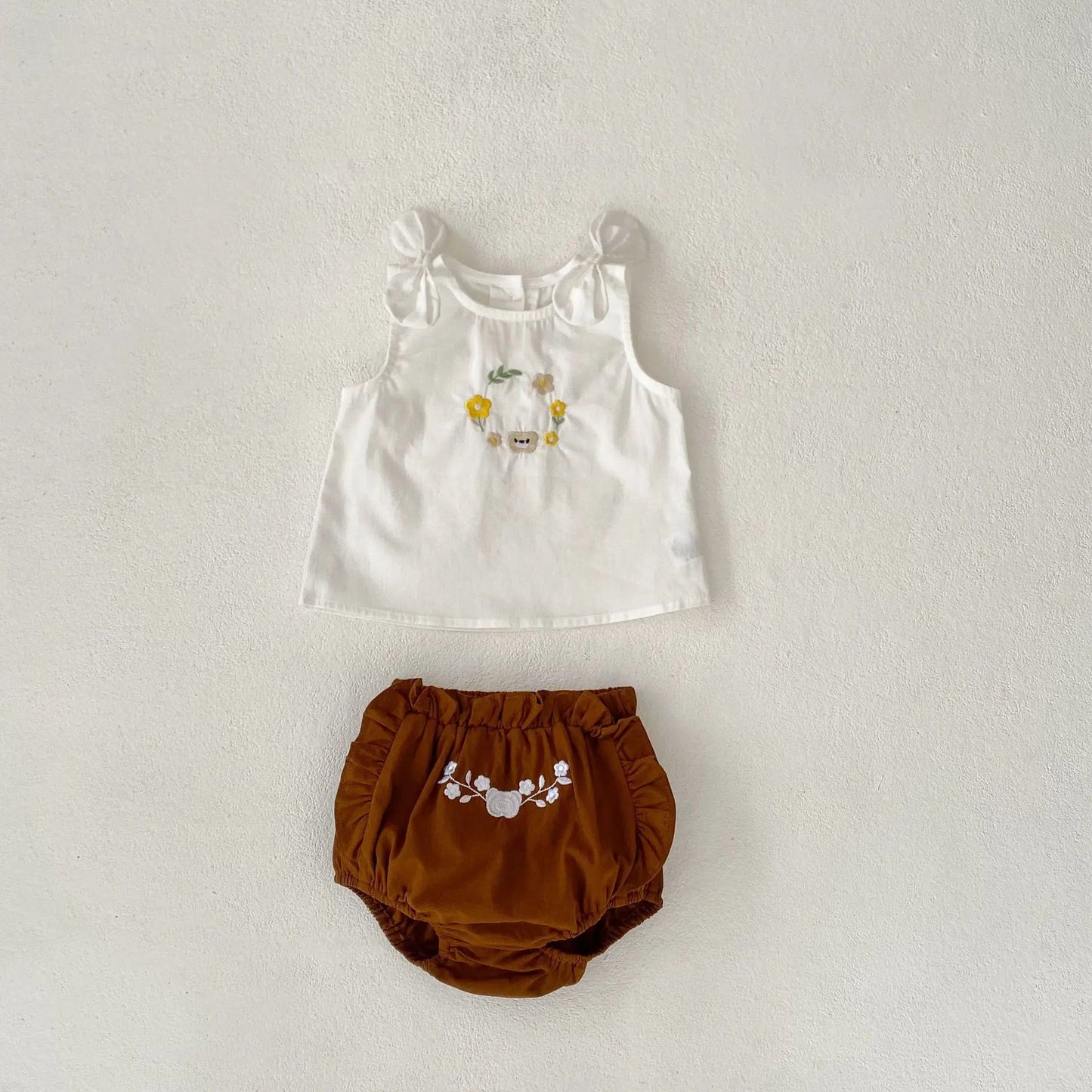 Summer New 0 - 3 Year Old Baby Clothing Cute and Fashionable Girl Set with Versatile Bow Embroidered Tank Top and Butt Shorts - JAC