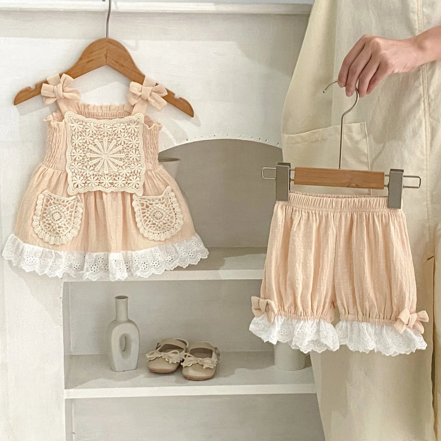 Summer New Baby Clothing 0 - 3 Year Old Girl Bow, Lace, Strap, Tie Up Top+Bread Pants 2 - piece Sweet Set - JAC